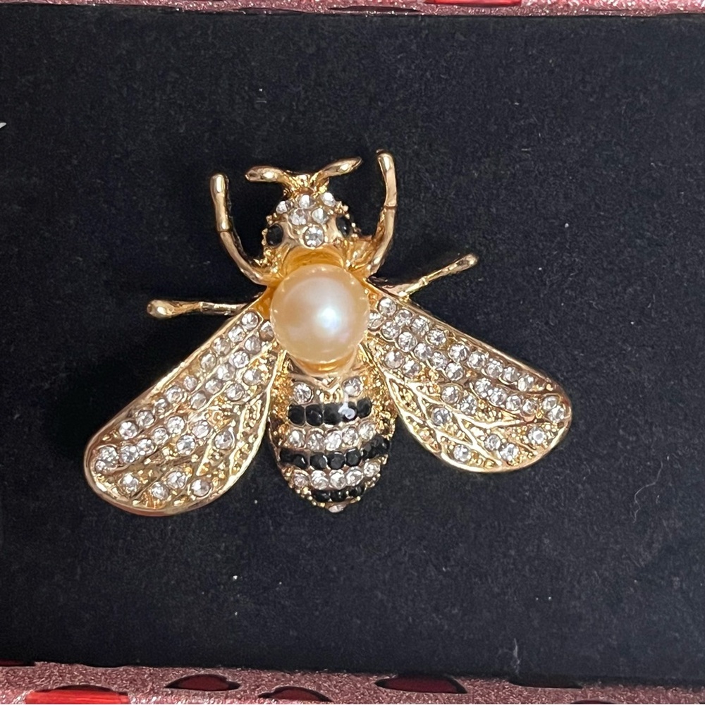 2 in 1 Gold and Silver Bee Brooch / Pendant with Pearl